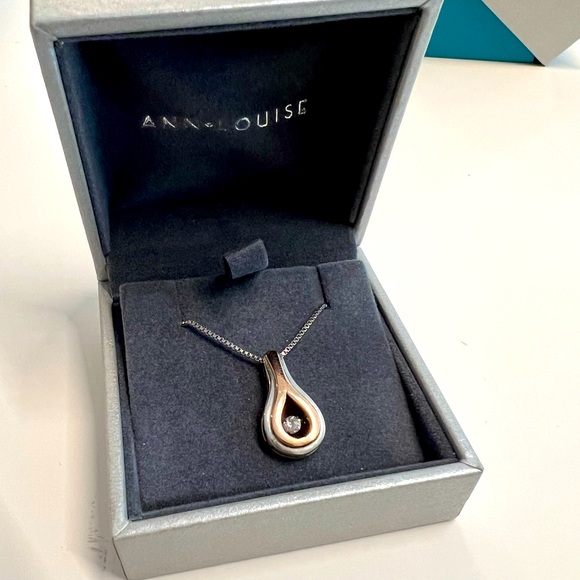 Two tone diamond necklace - Picture 1 of 5